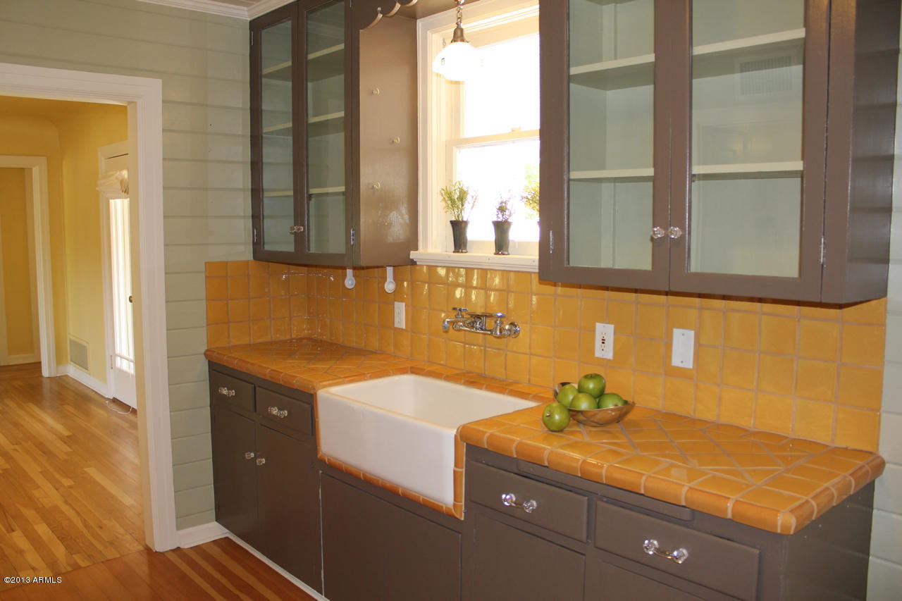 351 East Alvarado Road Phoenix, AZ 85004 - Photo 18 of 46 IMG_3379