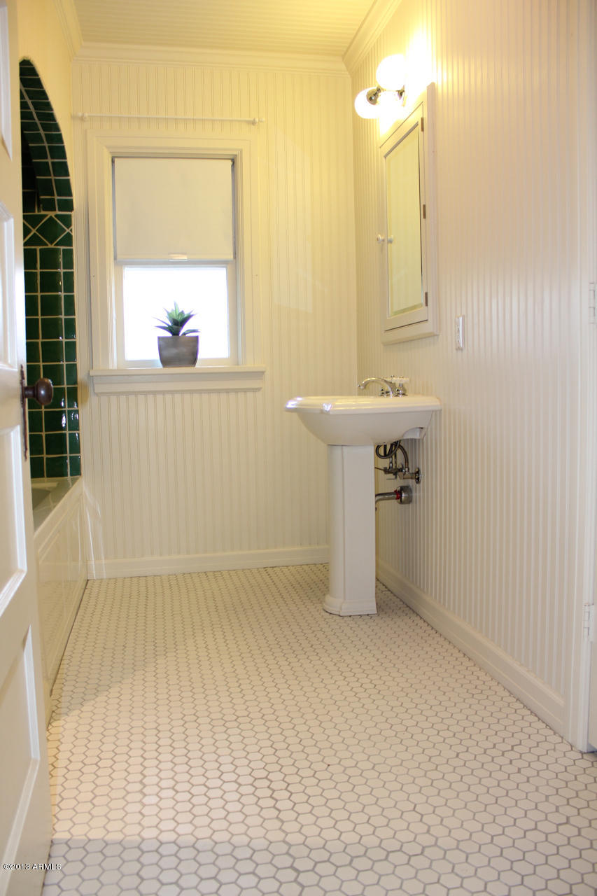 351 East Alvarado Road Phoenix, AZ 85004 - Photo 30 of 46 IMG_3390
