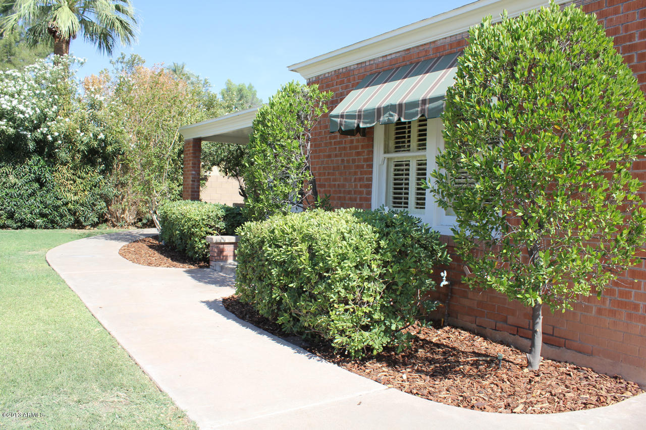 351 East Alvarado Road Phoenix, AZ 85004 - Photo 4 of 46 IMG_3341
