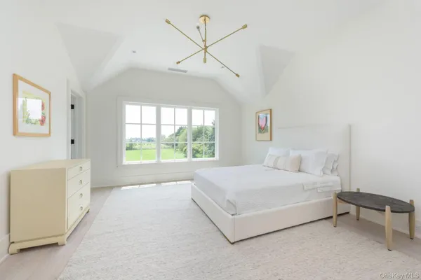 $185,000 | 571 Pauls Lane, Bridgehampton, NY 11932