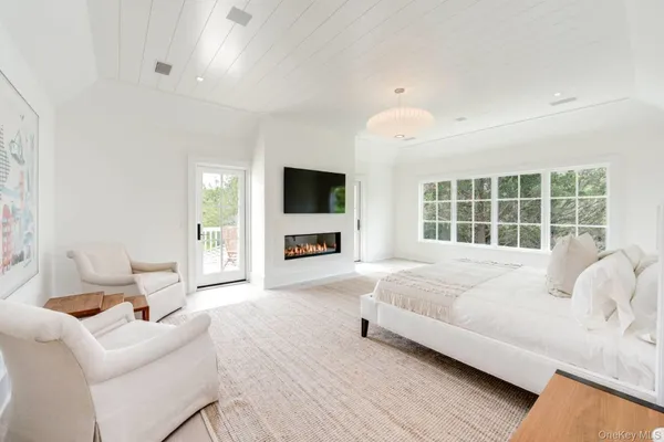 $185,000 | 571 Pauls Lane, Bridgehampton, NY 11932