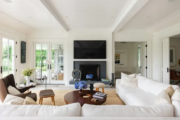 $185,000 | 571 Pauls Lane, Bridgehampton, NY 11932