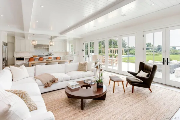 $185,000 | 571 Pauls Lane, Bridgehampton, NY 11932