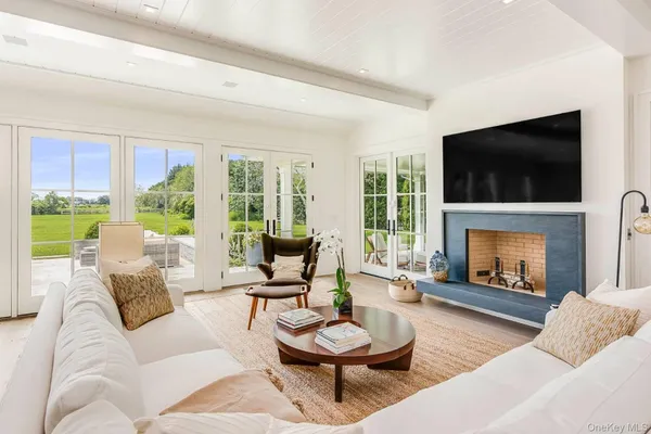 $185,000 | 571 Pauls Lane, Bridgehampton, NY 11932