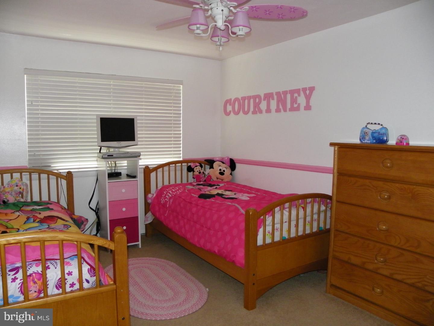 12807 Cabell Road Philadelphia, PA 19154 - Photo 18 of 25
