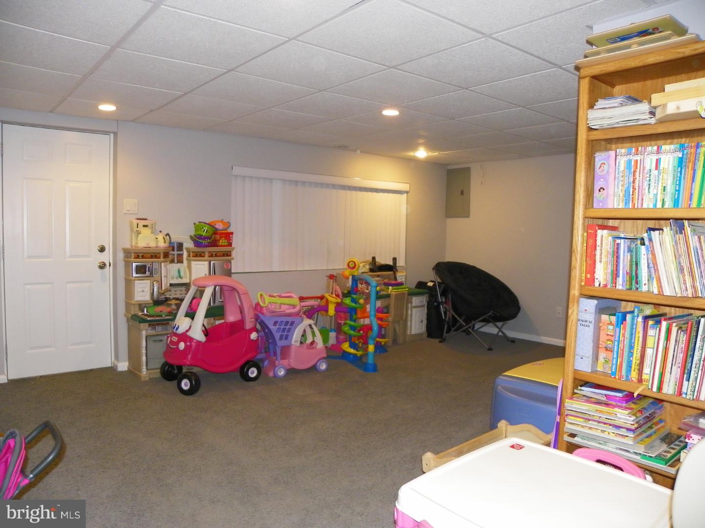 12807 Cabell Road Philadelphia, PA 19154 - Photo 21 of 25