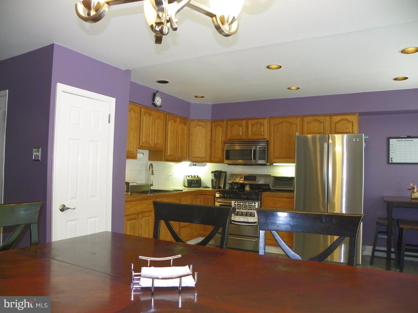 12807 Cabell Road Philadelphia, PA 19154 - Photo 6 of 25