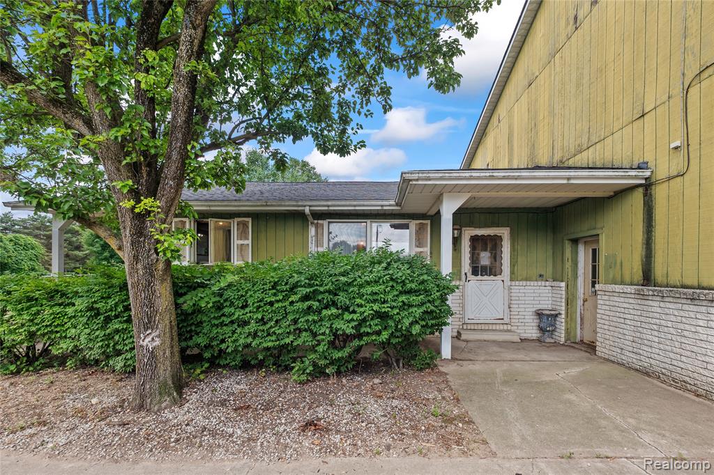 5095 Casey Road Dryden, MI 48428 - Photo 4 of 56
