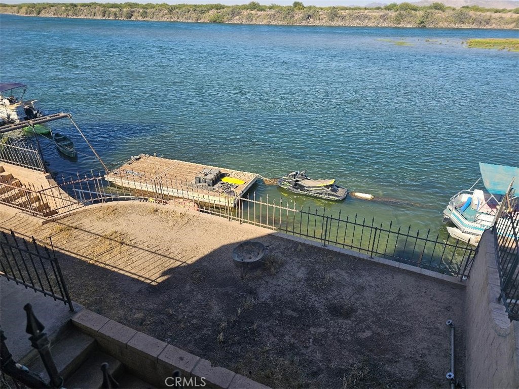5180 Colorado River Road Blythe, CA 92225 - Photo 2 of 11 a view of a terrace