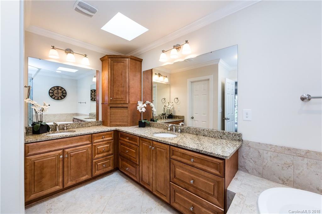 2717 Foxfire Road Charlotte, NC 28270 - Photo 15 of 35 Gallery Image 15