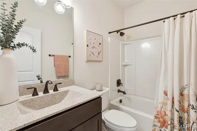 $525,000 | 1675 Ridgefield Bluff, Eureka, MO 63025