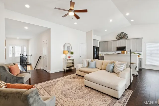 $525,000 | 1675 Ridgefield Bluff, Eureka, MO 63025