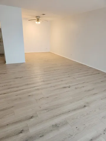 $211,900 | 2600 Brookwood Way Drive, Unit 305, Rolling Meadows, IL 60008