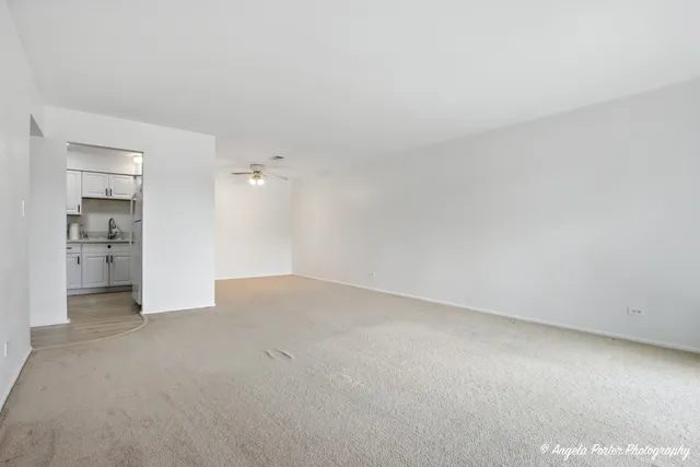 $218,500 | 2600 Brookwood Way Drive, Unit 305, Rolling Meadows, IL 60008