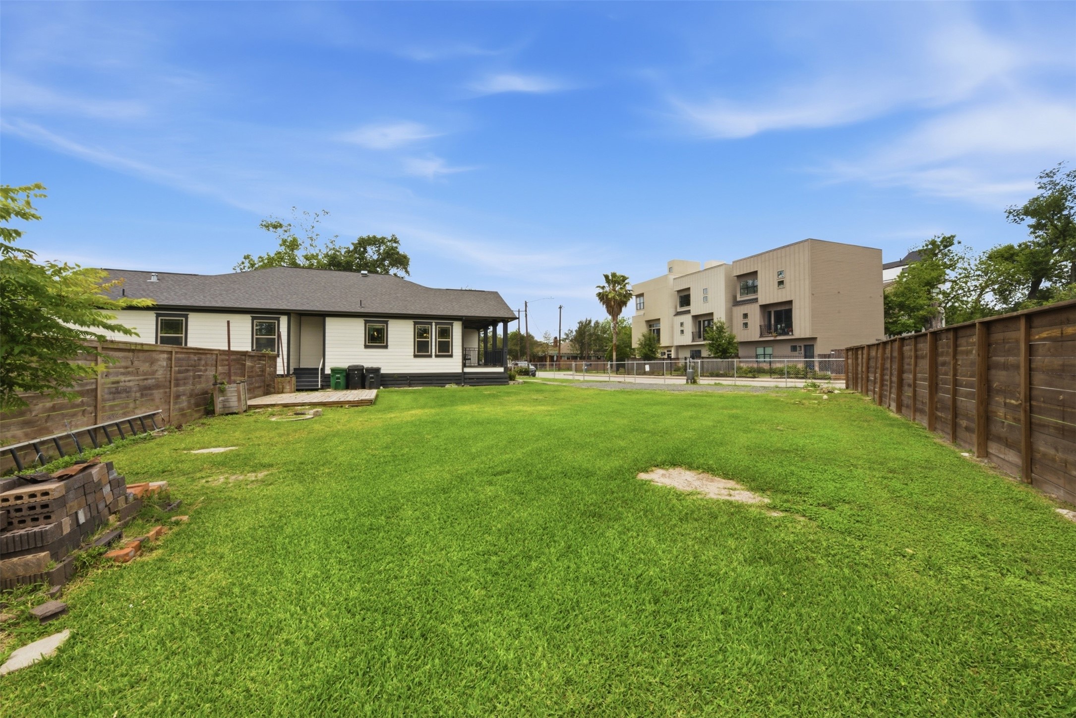 206 North Street Houston, TX 77009 - Photo 40 of 48