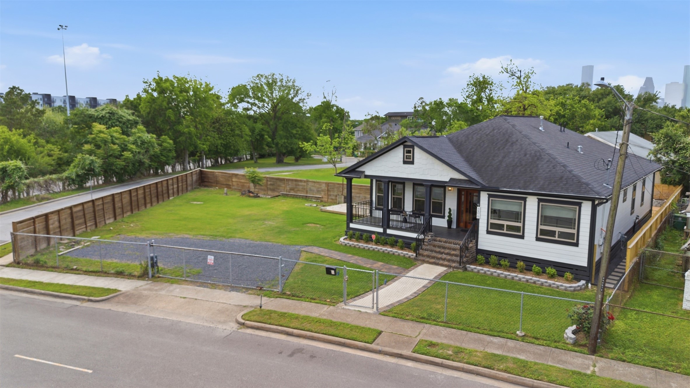 206 North Street Houston, TX 77009 - Photo 47 of 48