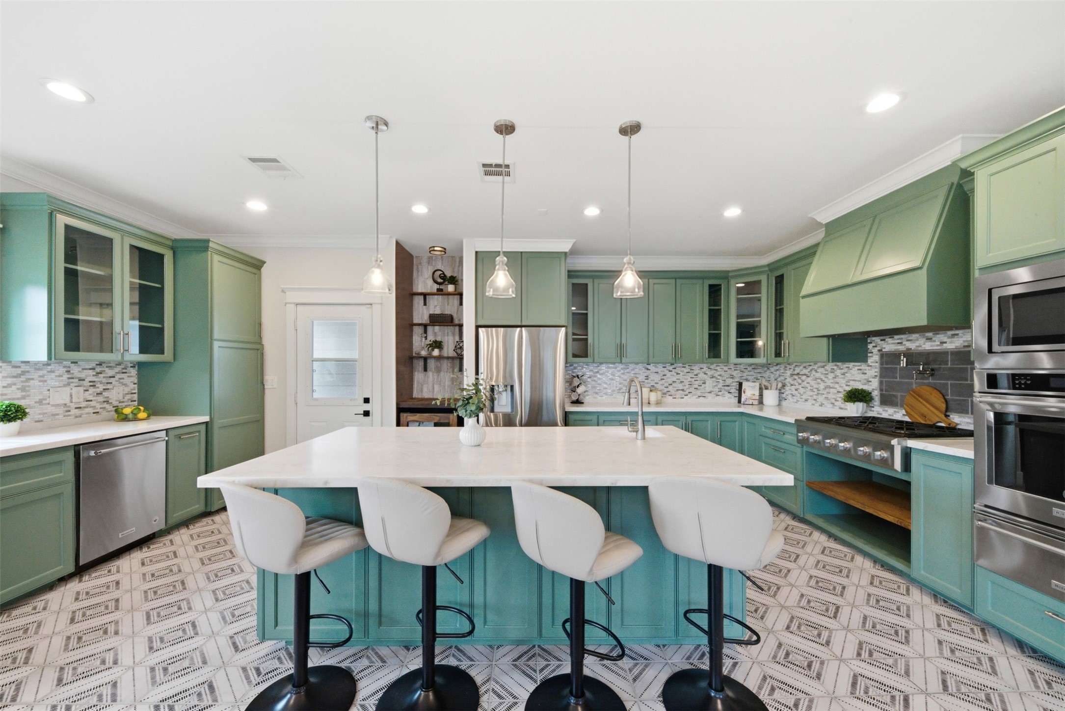 206 North Street Houston, TX 77009 - Photo 7 of 48