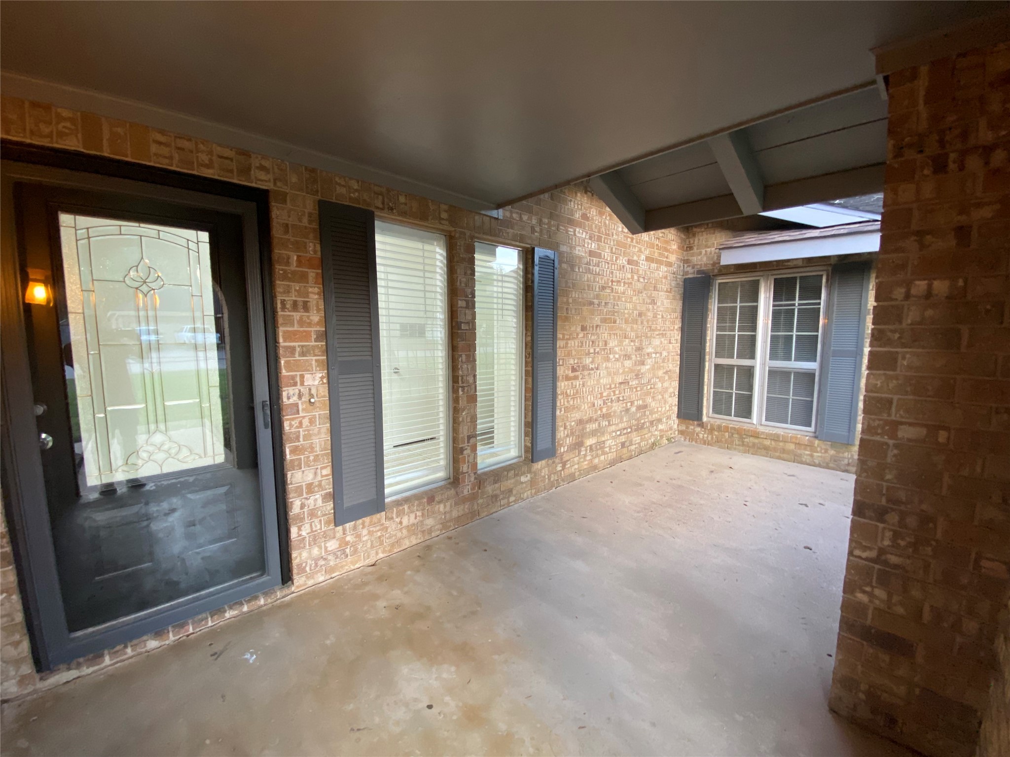 1408 Ward Bend Road Sealy, TX 77474 - Photo 31 of 36 a view of empty room with windows