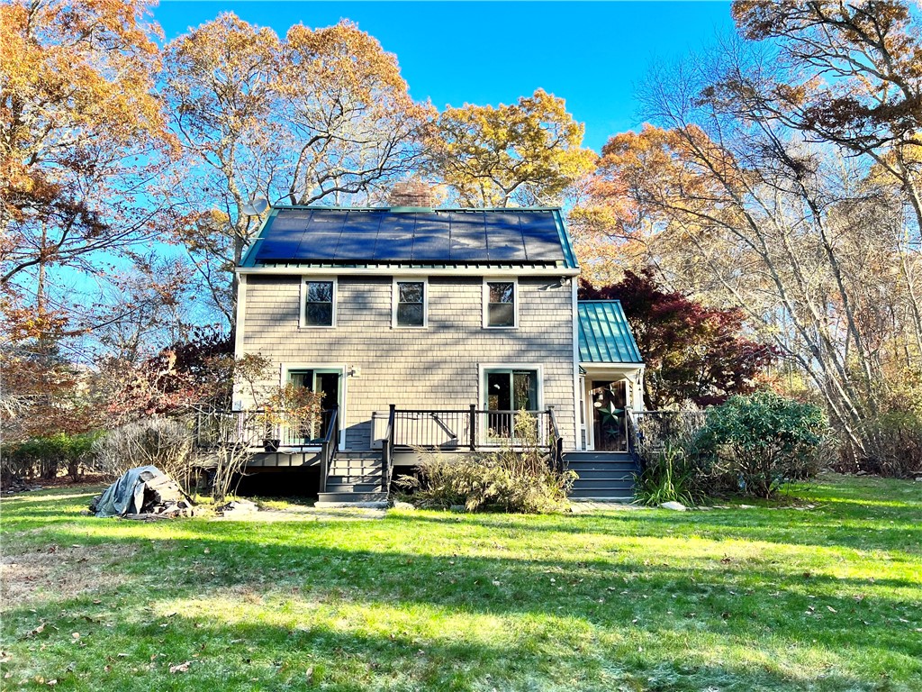 579 E Road Tiverton, RI 02878 - Photo 4 of 41