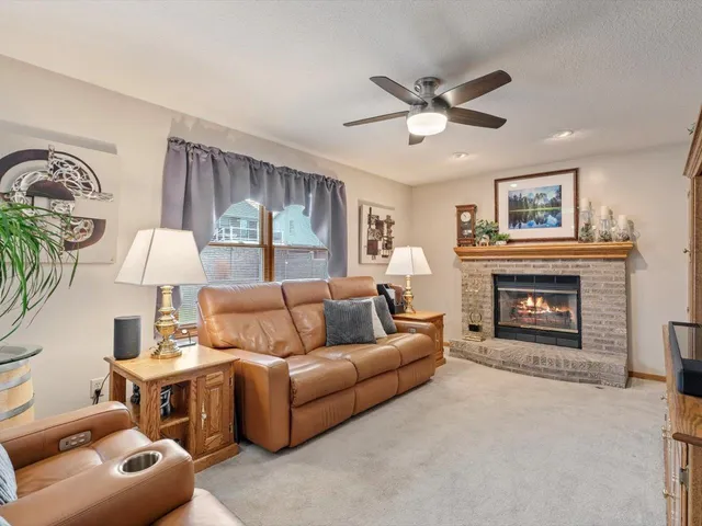 $365,000 | 6125 North Thornwood Avenue, Davenport, IA 52806