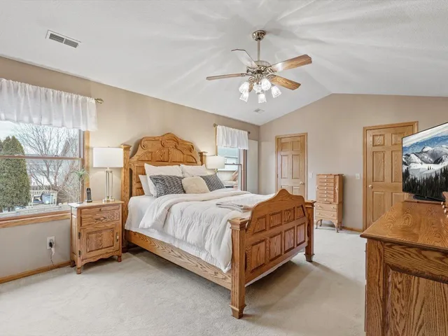 $365,000 | 6125 North Thornwood Avenue, Davenport, IA 52806