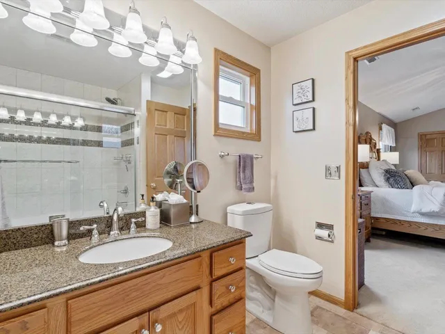 $365,000 | 6125 North Thornwood Avenue, Davenport, IA 52806