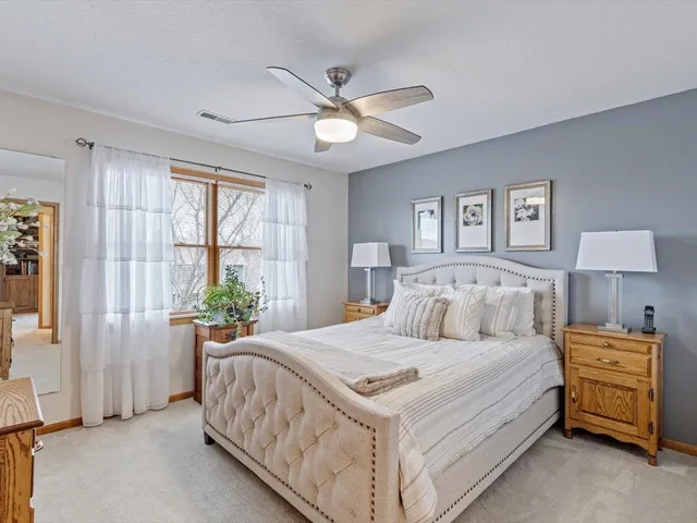 $365,000 | 6125 North Thornwood Avenue, Davenport, IA 52806