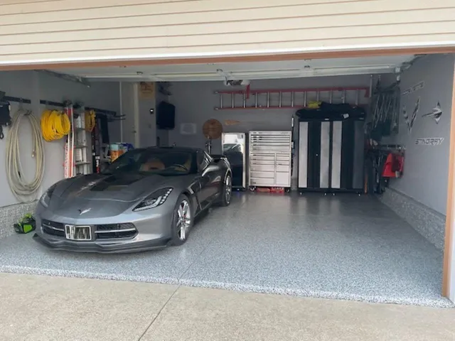 $365,000 | 6125 North Thornwood Avenue, Davenport, IA 52806