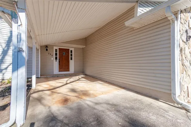 $2,335 | 330 Broken Lance Place, Alpharetta, GA 30022