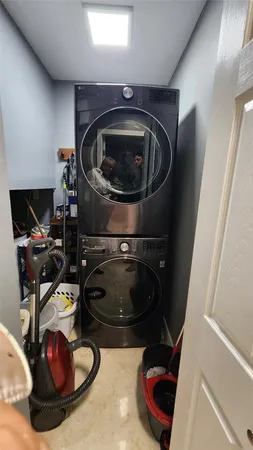 $2,800 | 787 Crystal Lake Drive, Deerfield Beach, FL 33064