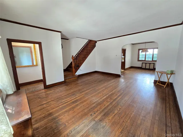 $799,900 | 69-37 Central Avenue | Glendale