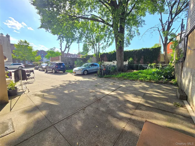 $799,900 | 69-37 Central Avenue | Glendale