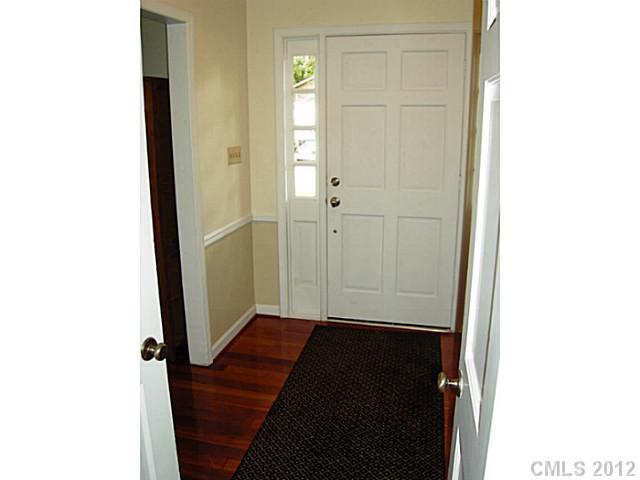 6220 Yellowood Road Charlotte, NC 28210 - Photo 3 of 16 Gallery Image 3