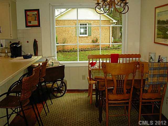 6220 Yellowood Road Charlotte, NC 28210 - Photo 7 of 16 Gallery Image 7