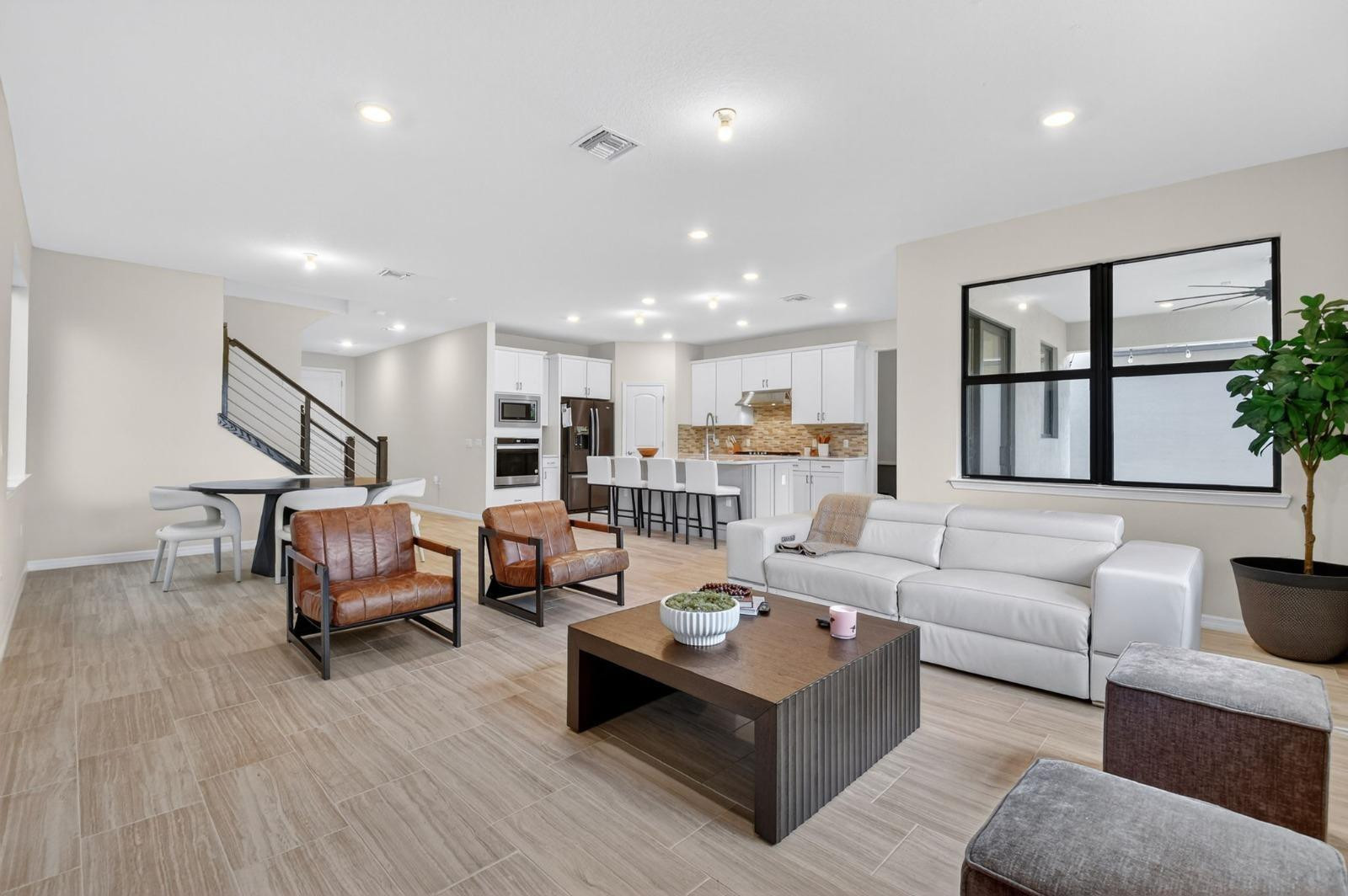 4777 Chantilly Road Lake Worth, FL 33467 - Photo 3 of 38 Photo 3