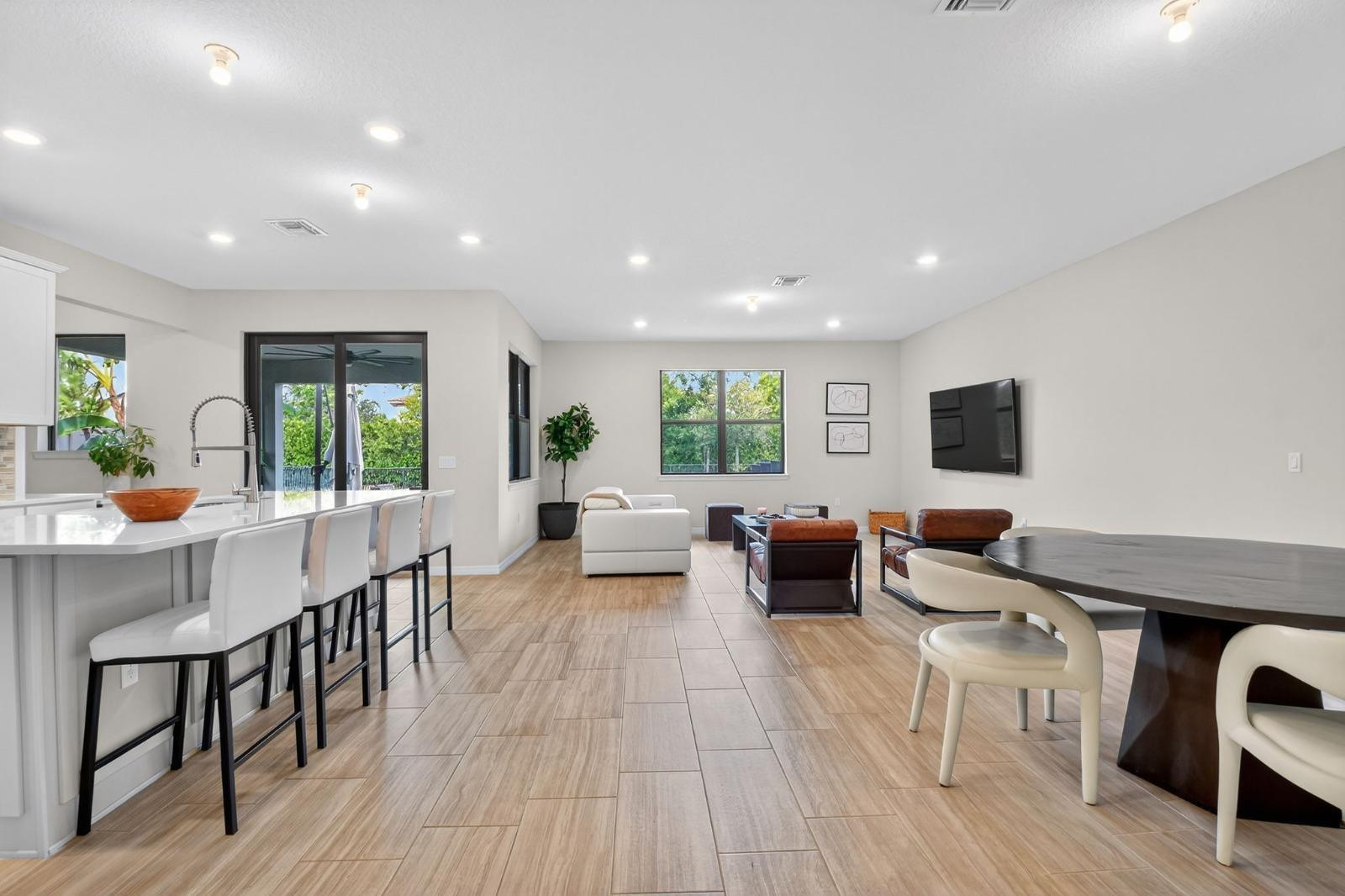 4777 Chantilly Road Lake Worth, FL 33467 - Photo 5 of 38 Photo 5