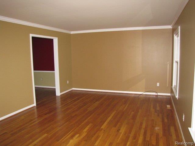 165 Coachlamp Road Rochester, MI 48306 - Photo 6 of 18 IMG_9144