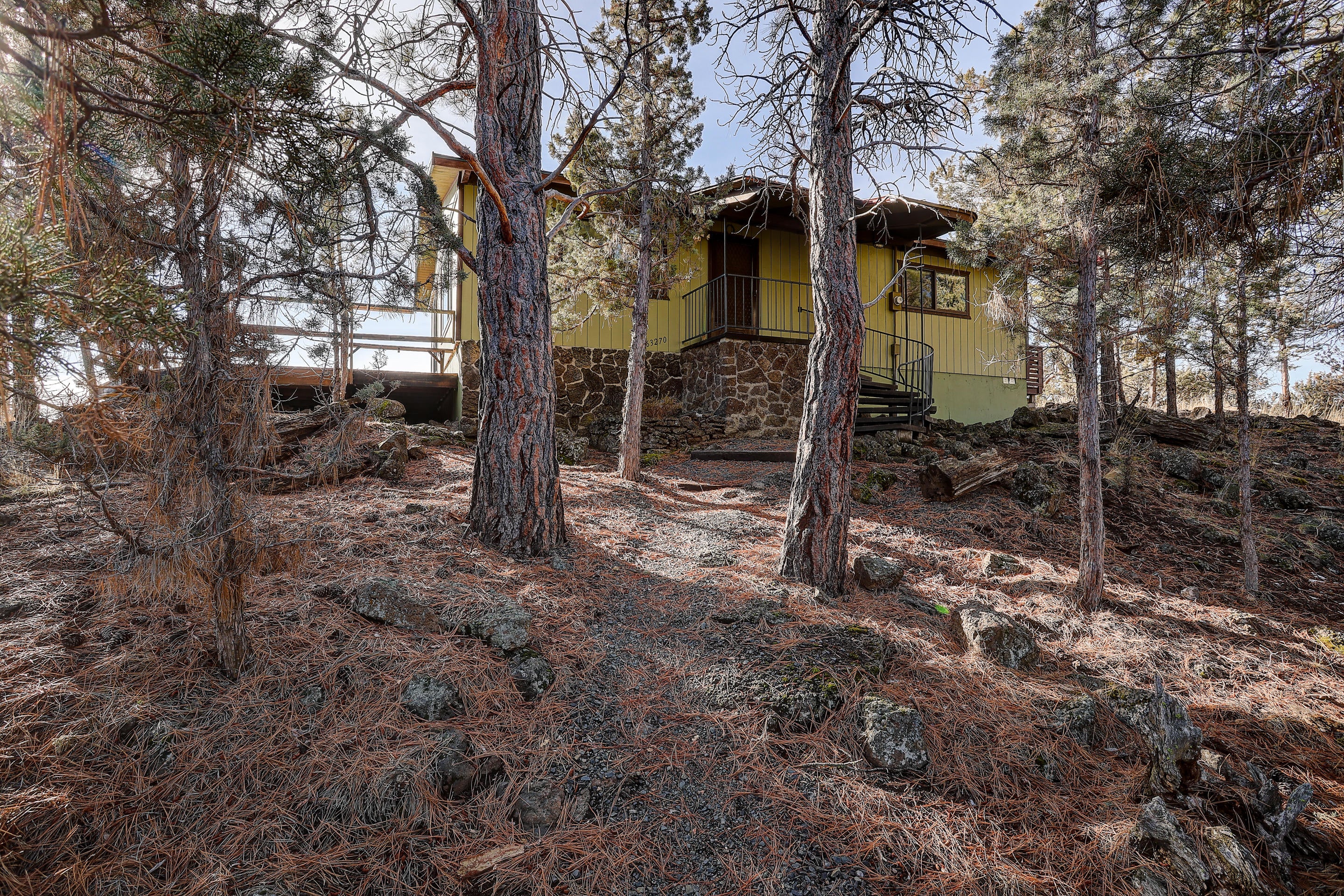 63270 S Road Bend, OR 97703 - Photo 3 of 35 63270 South Road MLS-23