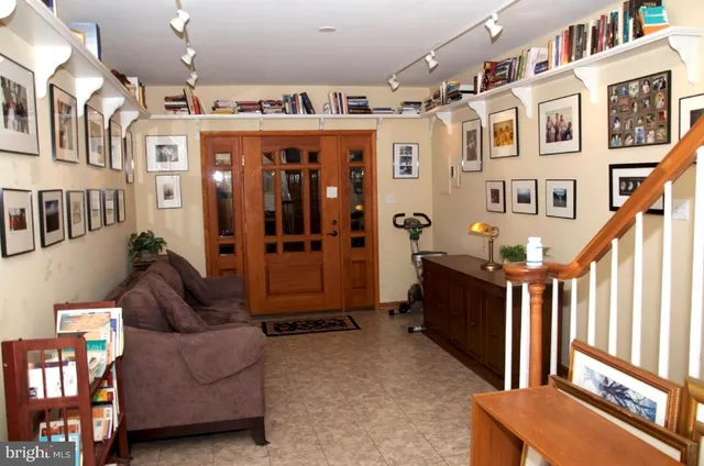 $1,000,000 | 3795 Highway 202, Doylestown, PA 18902