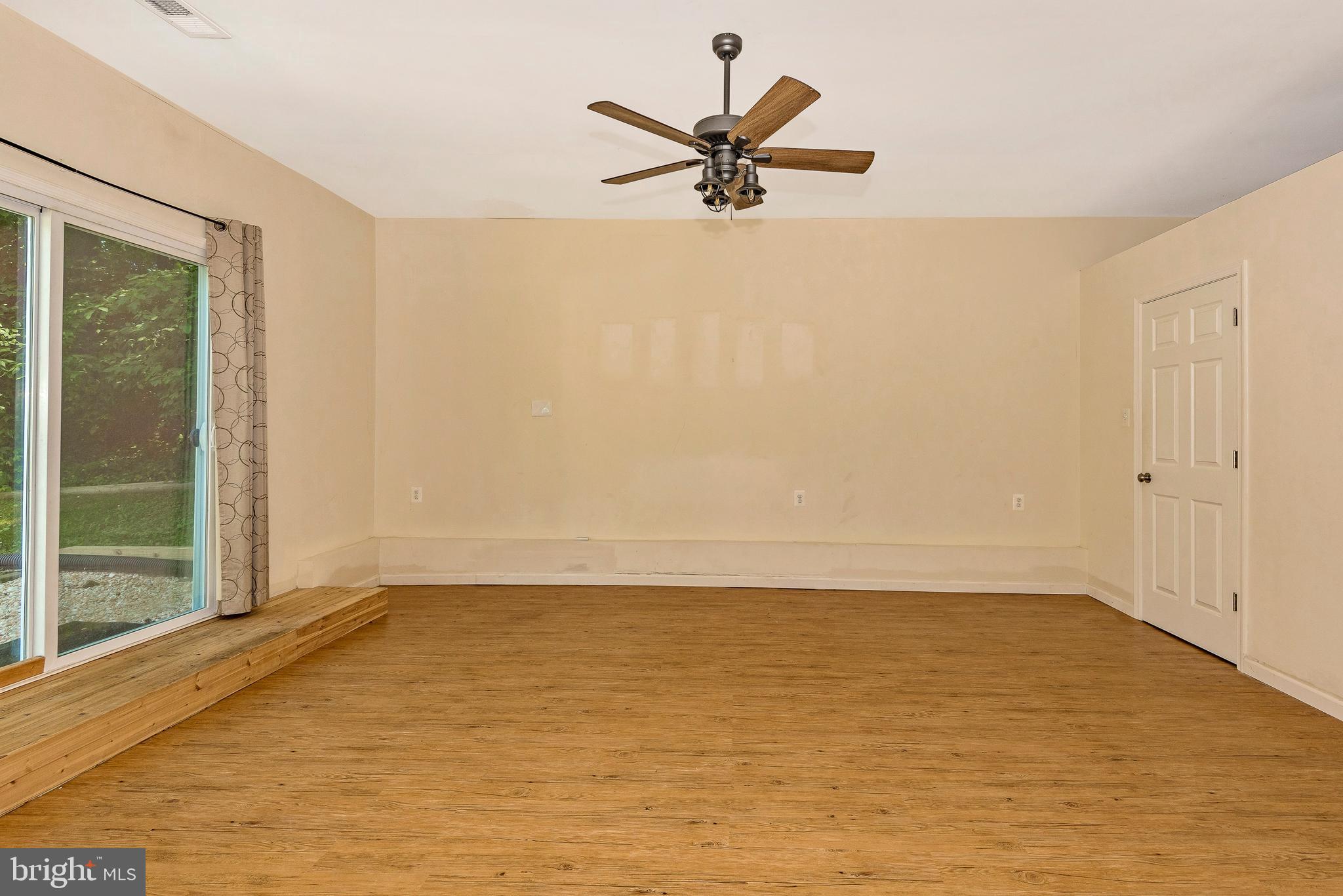 14419 Peddicord Road Mount Airy, MD 21771 - Photo 17 of 44 Master Bedroom