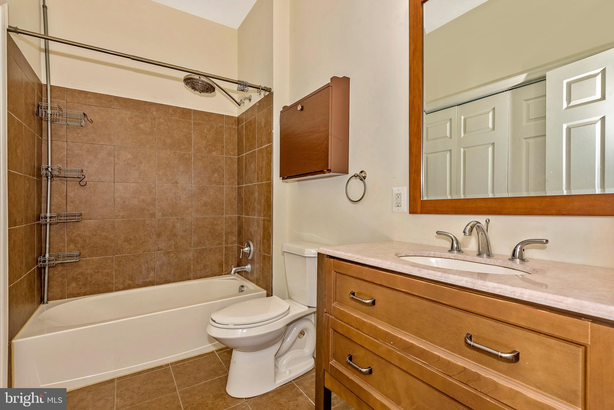 14419 Peddicord Road Mount Airy, MD 21771 - Photo 21 of 44 Bathroom