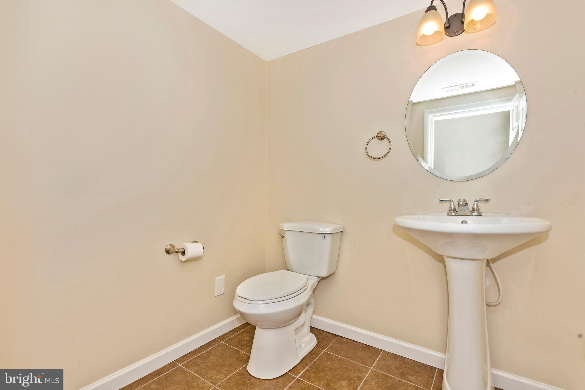 14419 Peddicord Road Mount Airy, MD 21771 - Photo 22 of 44 Powder Room
