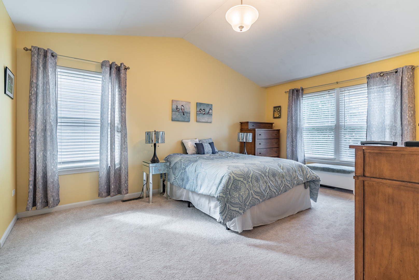 82 South Hankes Road Aurora, IL 60506 - Photo 14 of 28 Gallery Image 14