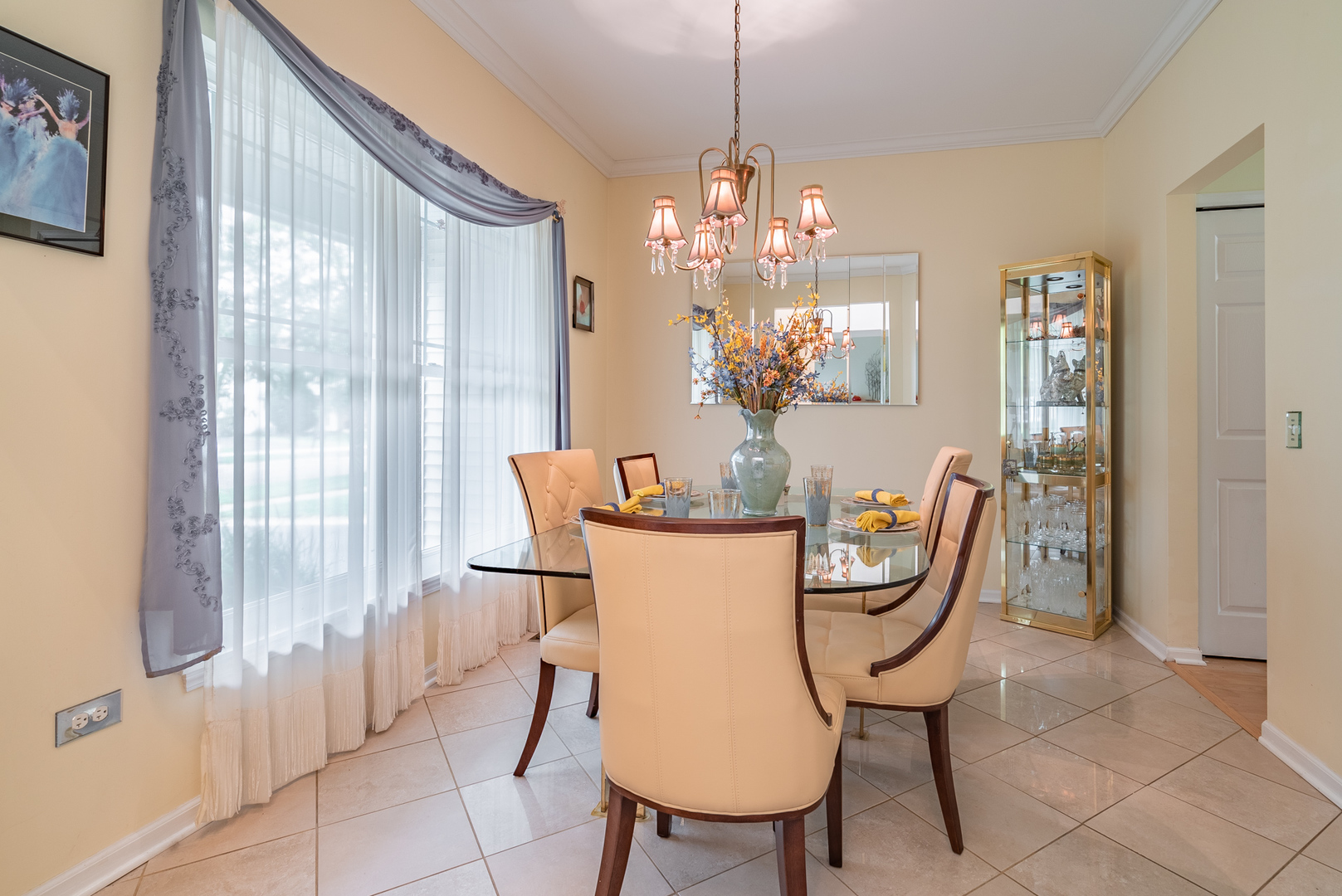82 South Hankes Road Aurora, IL 60506 - Photo 10 of 28 Gallery Image 10