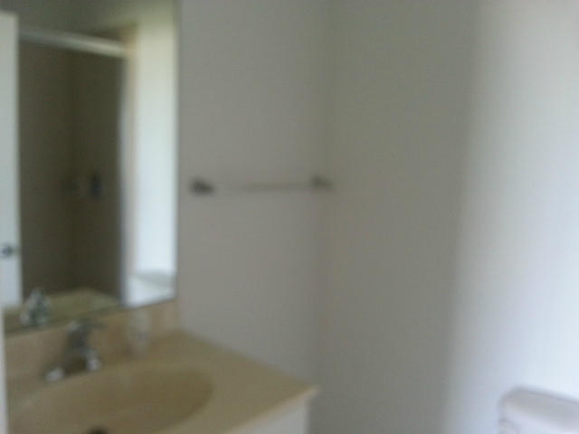 1982 Alamanda Way Riviera Beach, FL 33404 - Photo 10 of 11 2nd Full Bath