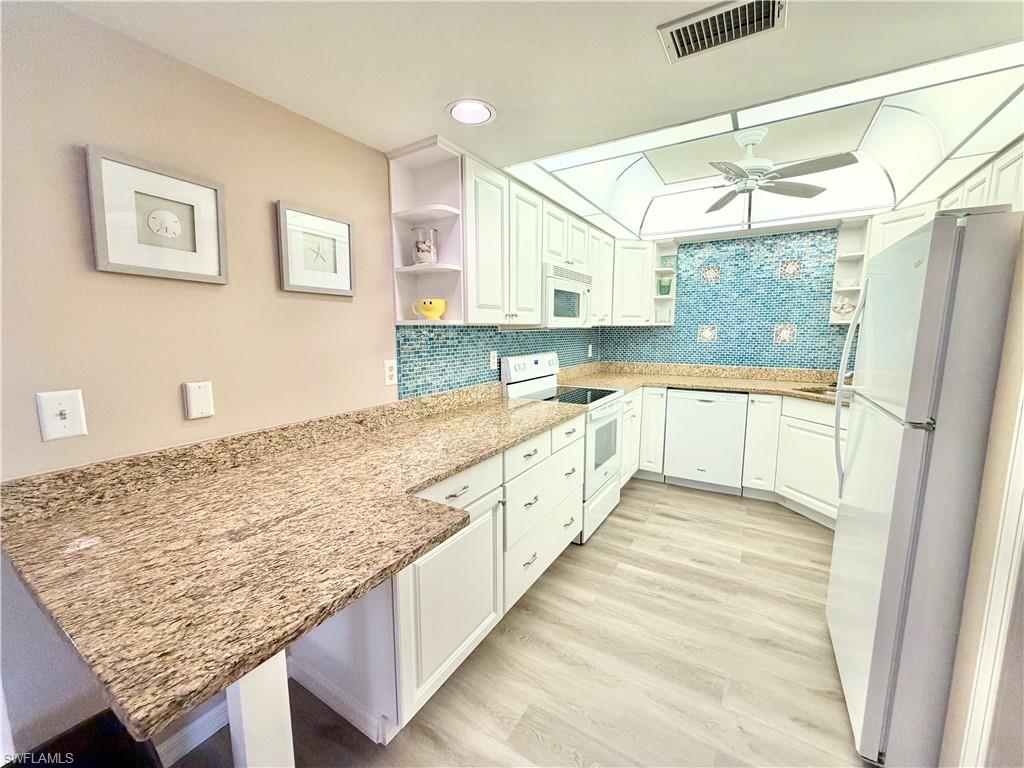 509 Roma Court, Unit 107 Naples, FL 34110 - Photo 4 of 28