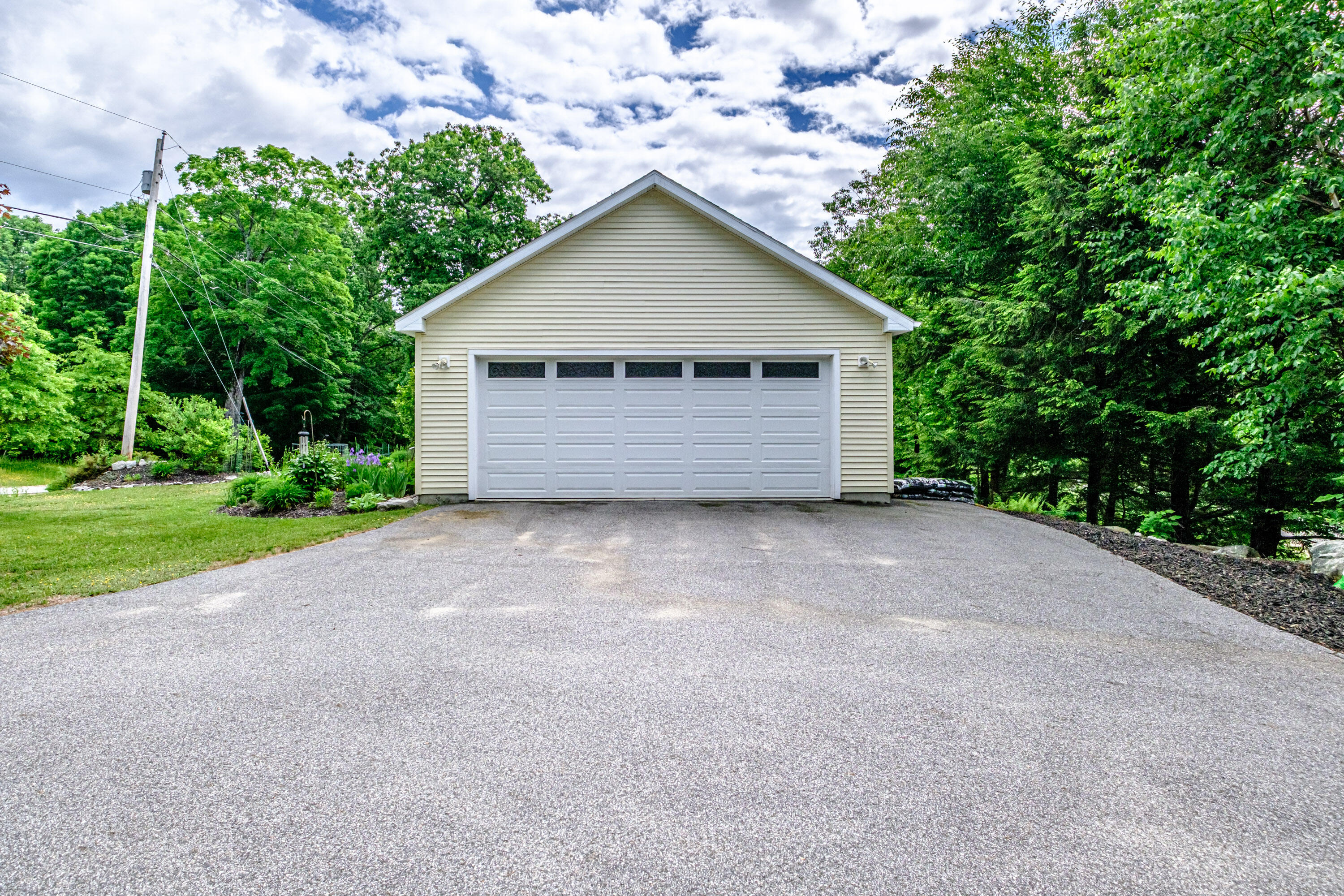 248 Hooper Ledge Road Paris, ME 04281 - Photo 10 of 51 Exterior garage