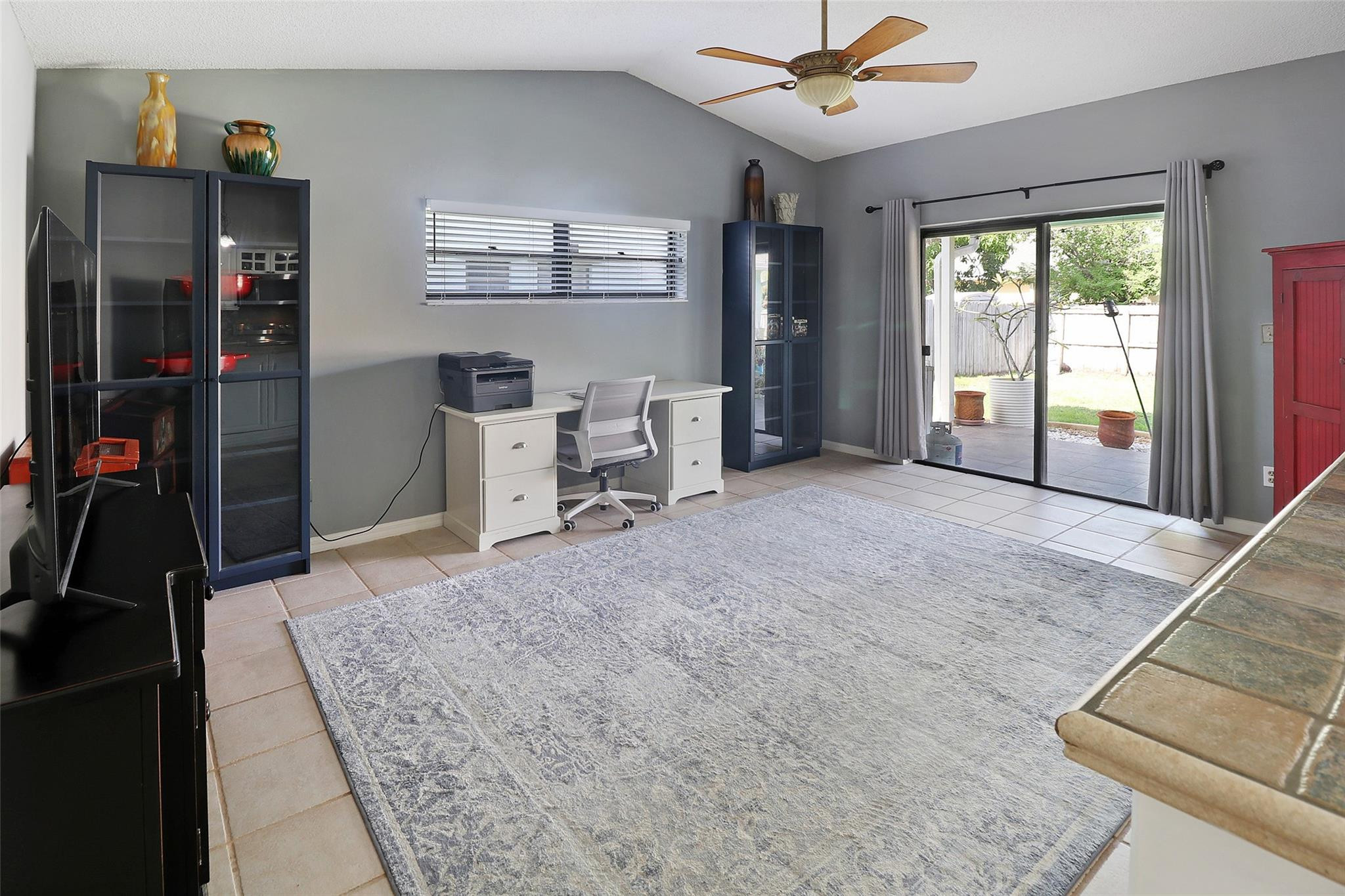 231 Southeast 9th Street Dania Beach, FL 33004 - Photo 18 of 27 a room with a bed and a window