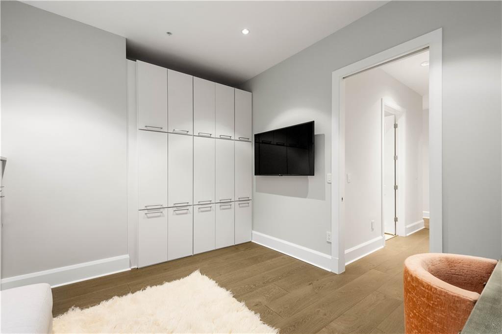 301 Fifth Avenue, Unit 720 Pittsburgh, PA 15222 - Photo 24 of 49 a view of livingroom with furniture