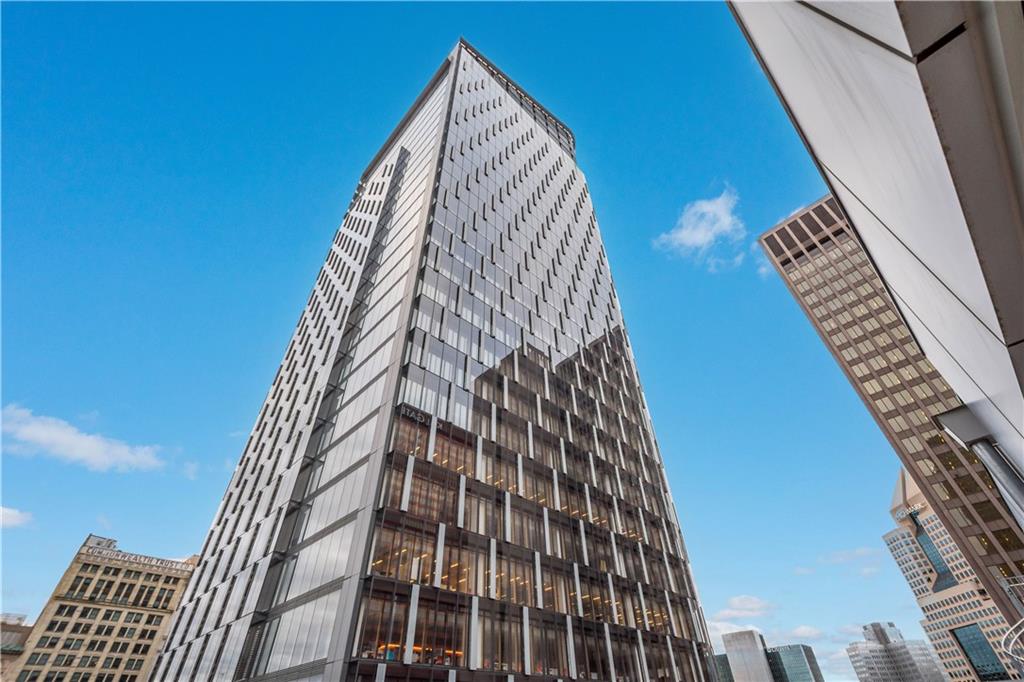 301 Fifth Avenue, Unit 720 Pittsburgh, PA 15222 - Photo 40 of 49 a view of a building